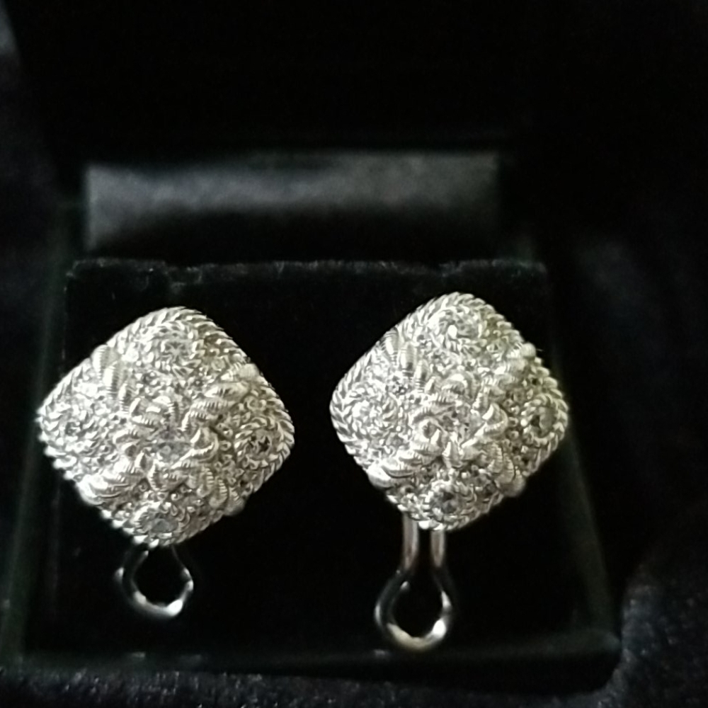 Judith Ripka 925 cz diamond shaped earrings